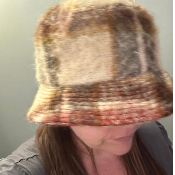 ANINE BING Wool Blend Plaid Bucket Hat Fuzzy Cozy Brown Beige M/L